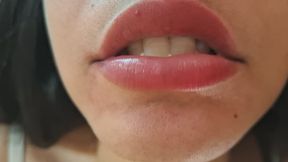 "Sticky, Juicy & Loud – Chewing Just for You"