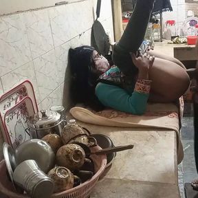 Indian stepsister has hard sex in kitchen, bhai ne behan ko kitchen me jabardasti choda, Clear hindi audio