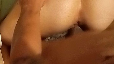 Le rompo el culo a mi jefa en su propia cama Wron tag