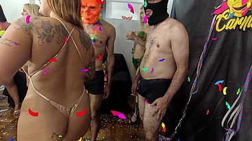Folia Mattos Movies nosso carnaval com as safadas mais gostosas do Brasil - Suruba, anal, boquete e porra vem cair na folia