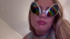 Phoenix Sinz's Futuristic Giantess Domination 4K POV Shrinking Fantasy Awaits!