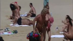 They Fuck Uninhibitedly on the Beach