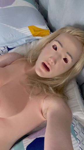 Lilufemboy suck huge dildo