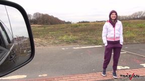 Russian superslim runner discover Alladin on a magic carpet