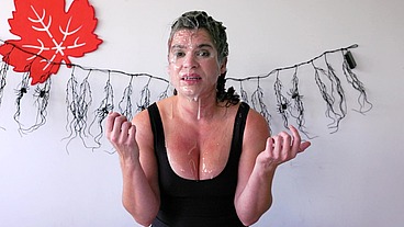 Bobbing for apples - bucket full of jizz