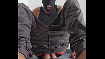 horny flipp flop guy on pp fucked and ride hard a dildo