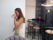 Encuentro a mi sexi india hermanastra tomadose foos sexis, me pongo cachondo de verle su rico culo.