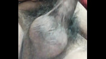 Me masturbo en ba&ntilde_o p&uacute_blico