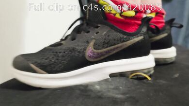 LittleShoes - Nike Air Max Cock Crush Size 34 POV Preview