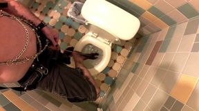 4-24-2025 Piss Feet Thursday: Dirty Public Bathroom Piss Feet