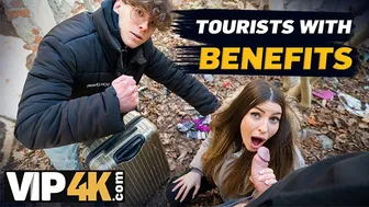 Marica Chanelle gives a wild blowjob in an abandoned place