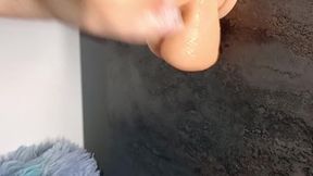 FACCIO una SEGA al MIO CAZZONE - GROSSO DILDO di gomma [JOI]