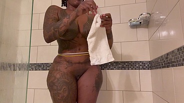 Pretty pussy shaved rinsing off