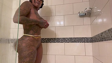 Pretty pussy shaved rinsing off