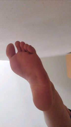 Worship my oily feet