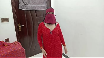 Desi Pakistani Beautiful Housewife Nude Dance