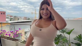 Mi Madrastra no sabe que su entrenador me folla duro y me hace cabalgar su gran Verga Hasta Correrse en mis enormes tetas