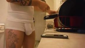 Bareback Quickie Before Dinner with My Amateur Hunk