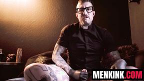 Watch how flirty H3ll4SL00tz talks dirty while MASTURBATING his dong