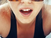 I let the mover fuck me quick and hard