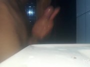 Bantendo uma pensando na morena