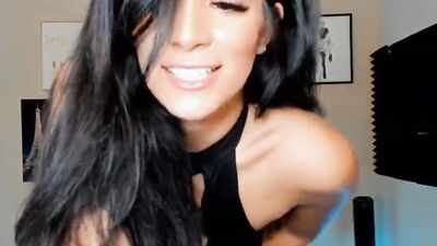 Watch this sexy chick pole dance and masturbate in HD