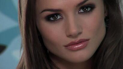 Nydelig brunette Tori Black