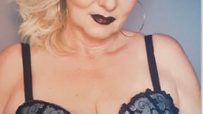 Smokerqueenjoan smokes her Marlboro Red 100 seductive with lots of OMI's and Spit on her tits for you