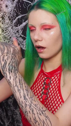 Alt Girl Vasya Sylvia Gives a Sex Machine a Deep Blowjob, Ending with a Creampie in Her Mouth!