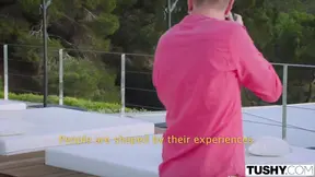 Professional model uses butt plug to attract hung guy in location shoot