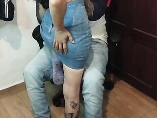 Glamorous Colombian cutie gives me a delightful oral-job and ends in wild sex