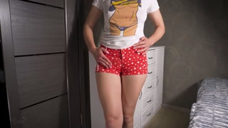 Real Homemade Amateur Cameltoe Tease In Very Tight Shorts