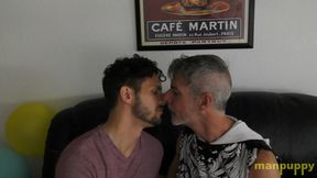 Hot Gay Kissing with Joey Phillippe and Richard Lennox