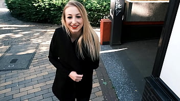 First time goryhole with strangers