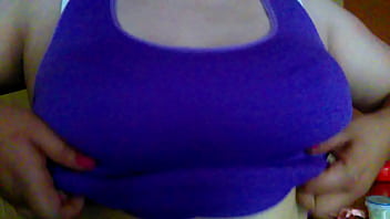 Que todo mundo vea mis tetas!!! _)