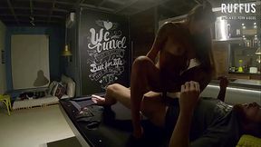 Muito tempo sem sexo, esposa decide transar durante o jantar - @anarothbardreal