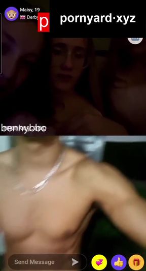 Amateur webcam girl gets a surprise reaction