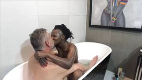 Fucking My Lover in the Bath and Have a Nice Orgasm on His Dick