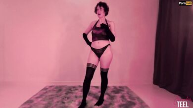 Naughty Irish Jennifer gets disciplined solo