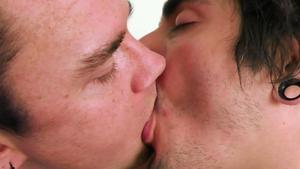 ManPuppy.com: Leo and Johnny desires Leo Blue