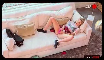 Sultry Stepdaughter Satisfies Her Stepdad's Cravings