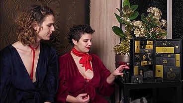 Sextoy Advent Calendar Day 6: The 24 days of pleasure with melodyfluffington and @nohya_lingerie!