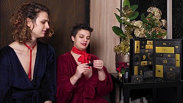 Sextoy Advent Calendar Day 6: The 24 days of pleasure with melodyfluffington and @nohya_lingerie!