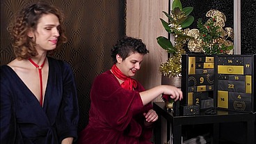 Sextoy Advent Calendar Day 6: The 24 days of pleasure with melodyfluffington and @nohya_lingerie!