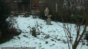 Samantha Alexandra Is Stranded And Lost In Cold Dark Park And Now She's Down On Options!!! - MP4