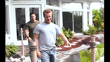 Tiffani Thompson Fucked Outside By Two Stiff Dicks