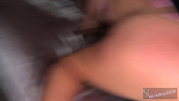 Me follo a la amiga de mi prima que tiene 18 a&ntilde_os