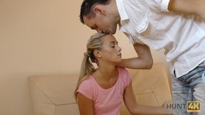 Amateur For money a stallion agrees to watch how the hunter nails his girlfriend