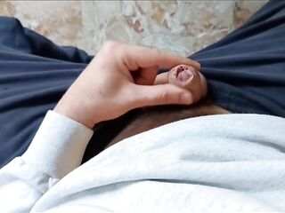 Solo stroke in a grey day - grower knob