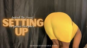 behind the scenes: setting up in yellow two-piece SD MP4 720p by Royal Ro with Ignore Fetish, BTS, Ebony Goddess, Ebony Ass Worship, Yellow Two-Piece, Ebony Goddess, Eyeglasses, Tit Tease, Short Hair